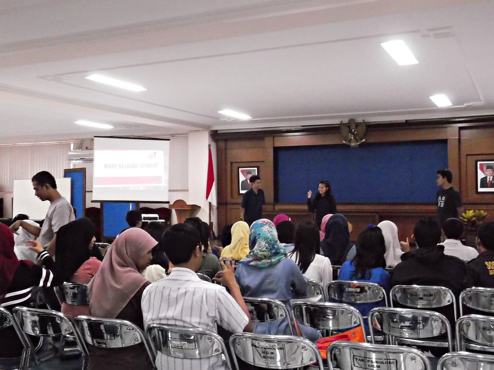 Lebih Dekat dengan Penyandang Tuna Rungu